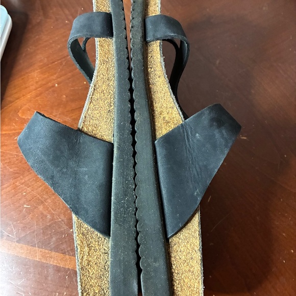 Mephisto Black Helen thong sandals size 40 - Picture 5 of 9